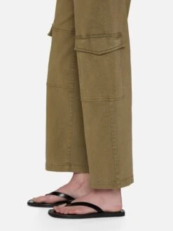 The Station Cargo -- Caper -Frame Fashion Shop 001WPA341 CAPE 2547