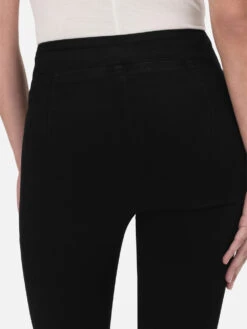 The Jetset Skinny Crop -- Sheen Noir 10 The Jetset Skinny Crop -- Sheen Noir -Frame Fashion Shop JSSC631 SHNO 2605