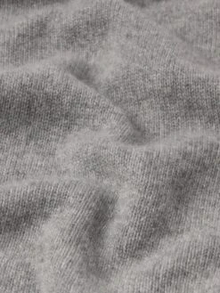 Cashmere Crewneck Sweater -- Gris -Frame Fashion Shop LMSW0088 GREY FABRIC DETAIL V2