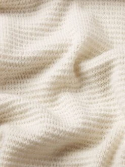 Textured Wool Cashmere Sweater -- Warm White -Frame Fashion Shop MF25KSW021 WRWH FABRICDETAIL