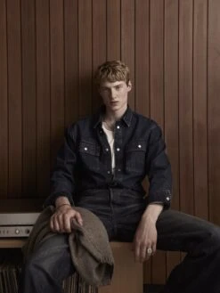 Long Sleeve Denim Shirt -- Lovell -Frame Fashion Shop SHOT 04 0041 02 RGB 72 2000X2666 725304fc 6c78 496c af13 a8ad611dca08