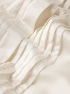 The Tux Blouse -- Alabaster 9 The Tux Blouse -- Alabaster -Frame Fashion Shop WS25WSH010 ABST FABRICDETAIL