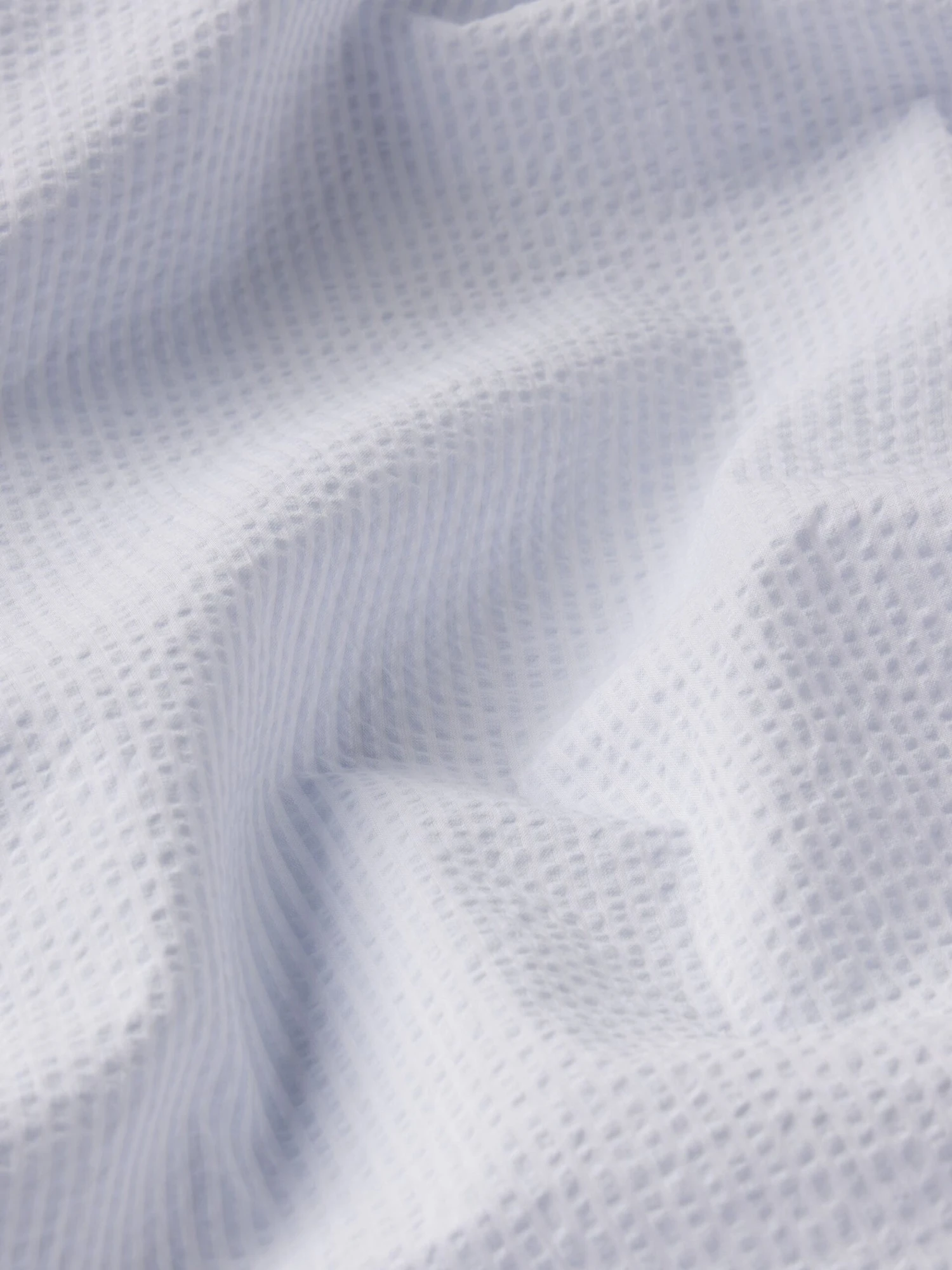 The Seersucker Classic Shirt -- Light Chambray Multi 2 The Seersucker Classic Shirt -- Light Chambray Multi - Image 2