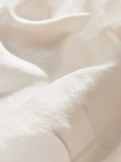 The Silk Organza Skirt -- Alabaster -Frame Fashion Shop WS25WSK002 ABST FABRICDETAIL